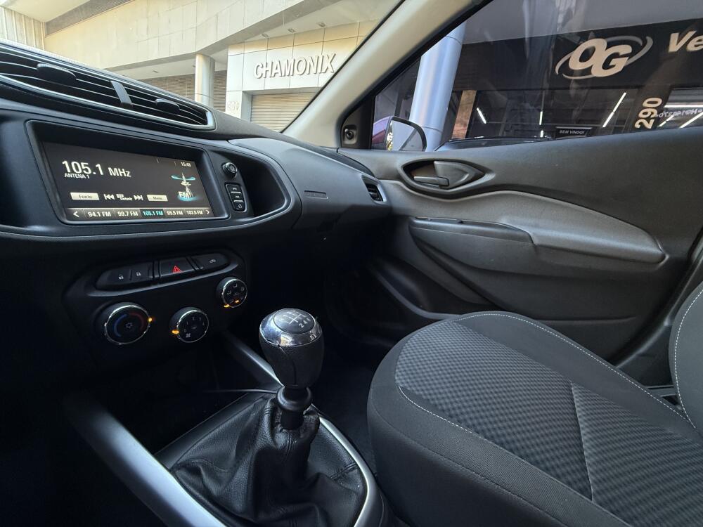 Chevrolet Onix Hatch