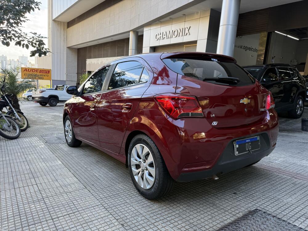 Chevrolet Onix Hatch
