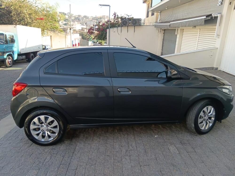 Chevrolet Onix Hatch