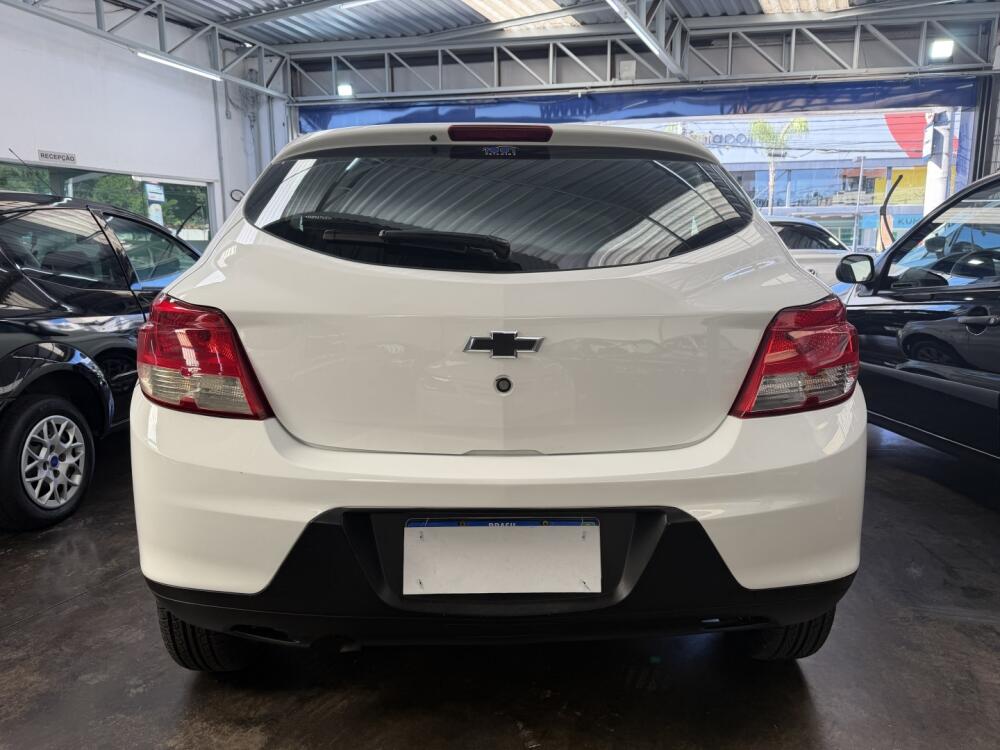 Chevrolet Onix Hatch