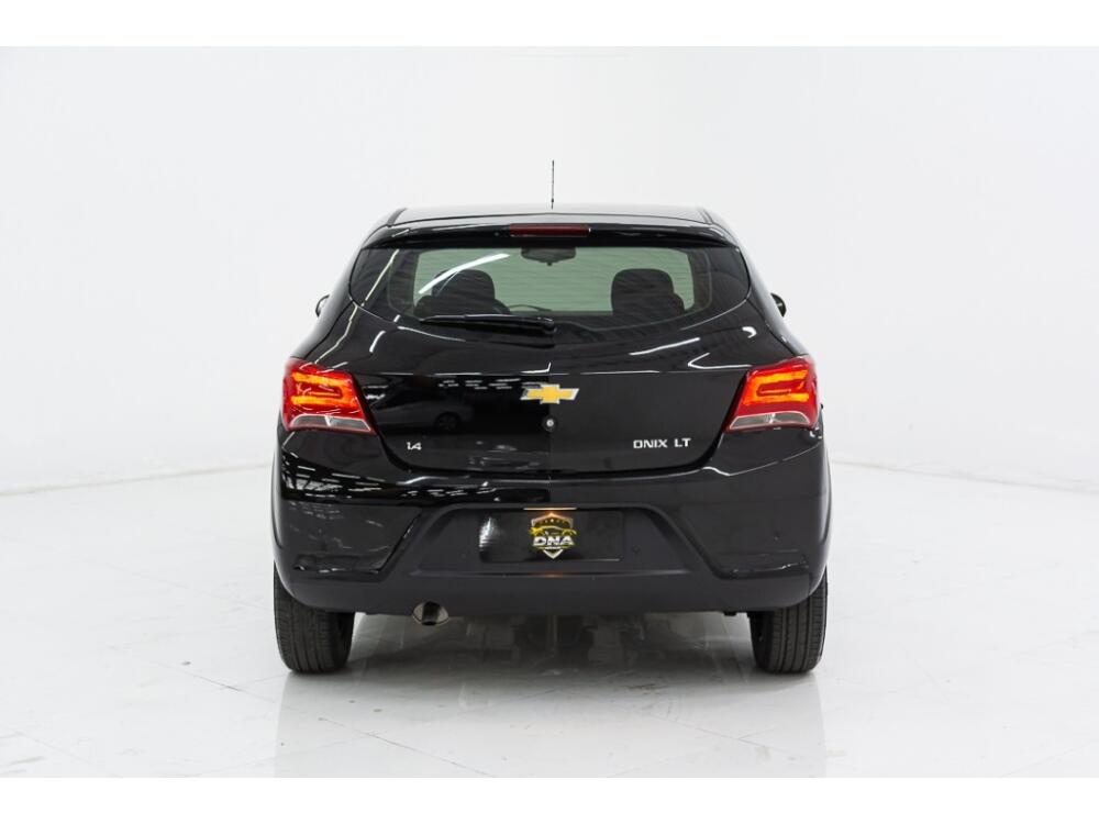 Chevrolet Onix Hatch