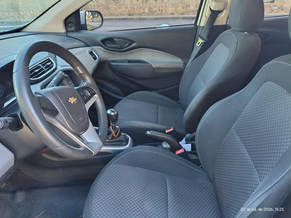 Chevrolet Onix Hatch