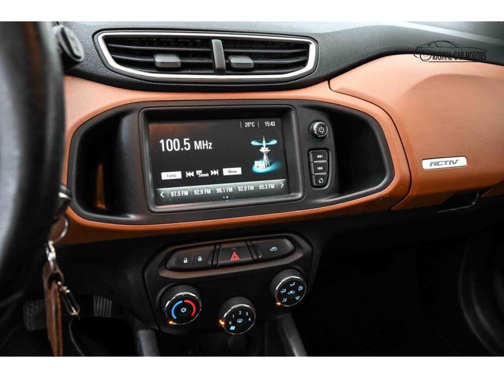 Chevrolet Onix Hatch
