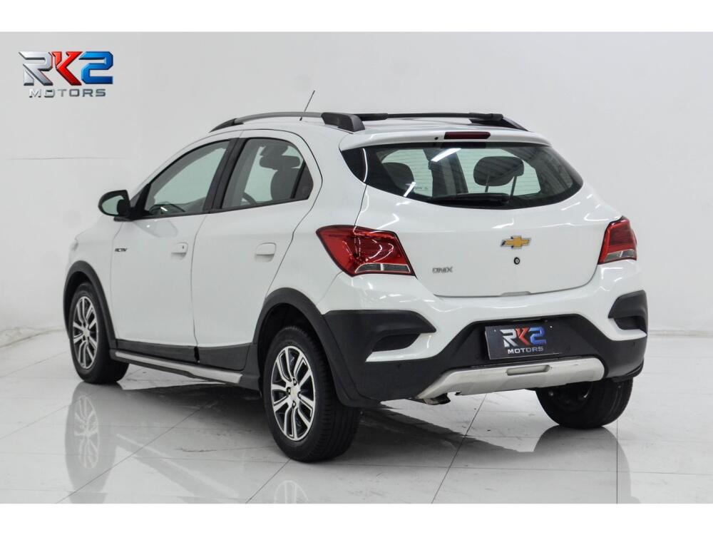 Chevrolet Onix Hatch