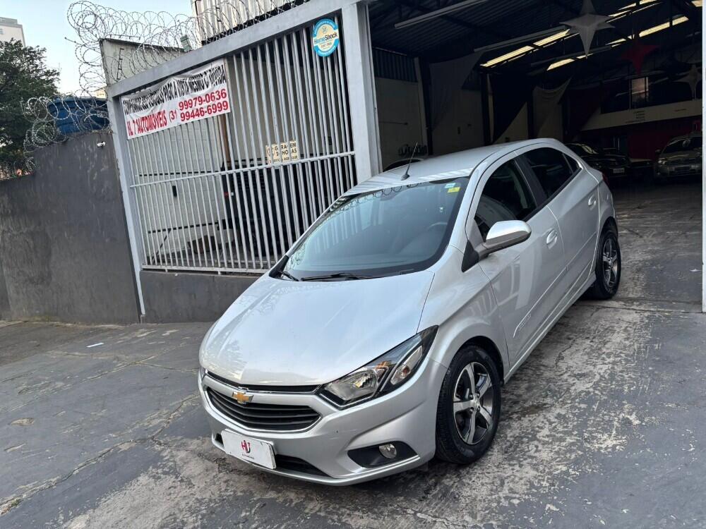 Chevrolet Onix Hatch