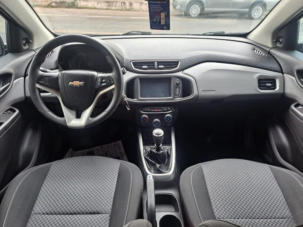 Chevrolet Onix Hatch