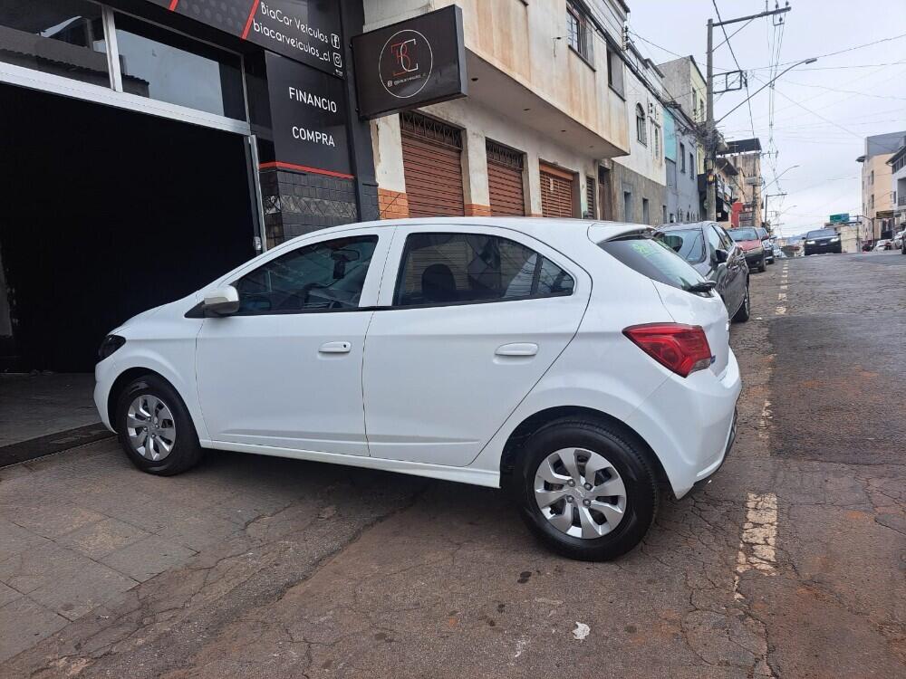 Chevrolet Onix Hatch