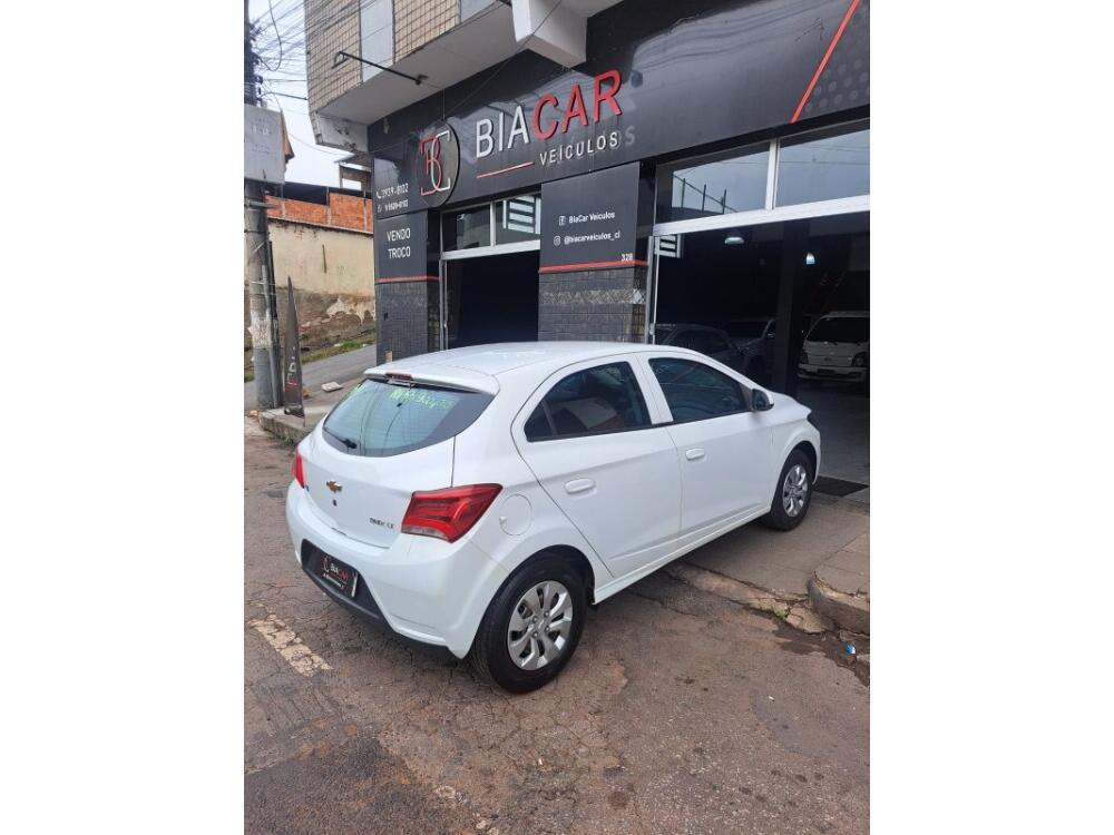 Chevrolet Onix Hatch