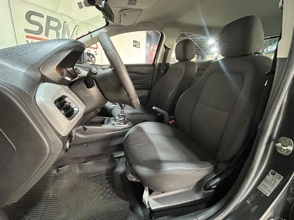 Chevrolet Onix Hatch