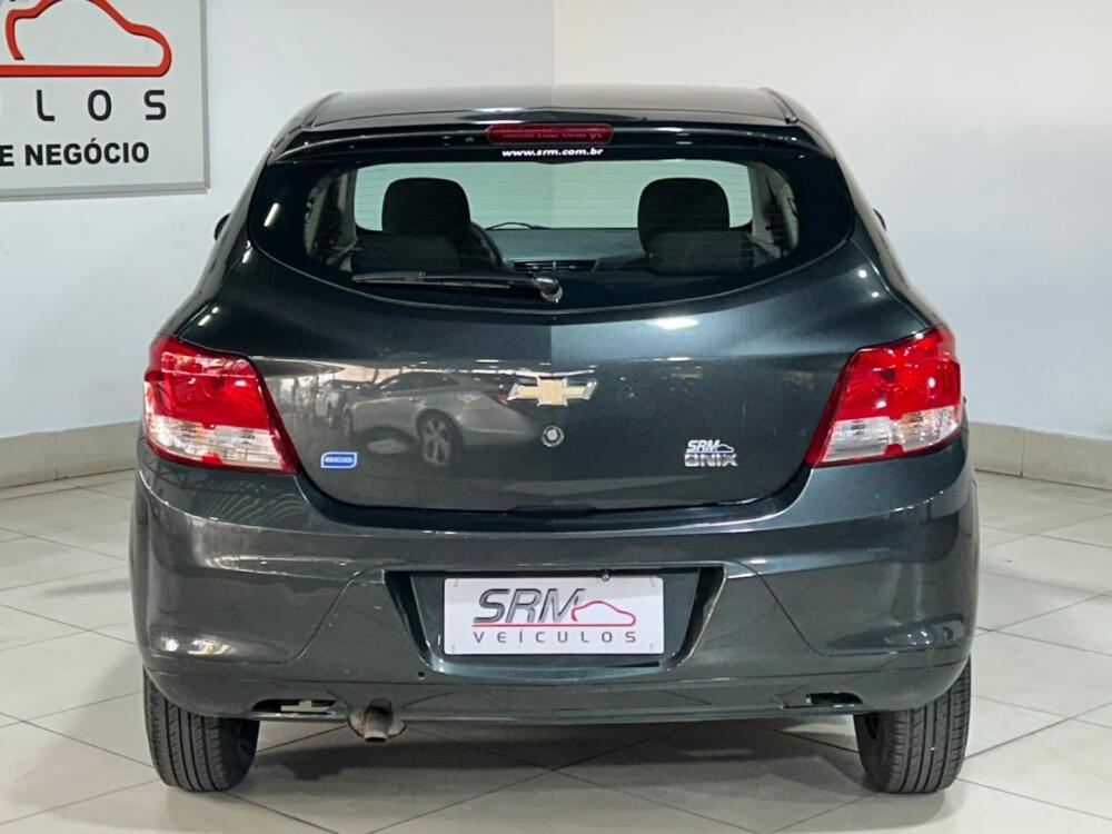 Chevrolet Onix Hatch