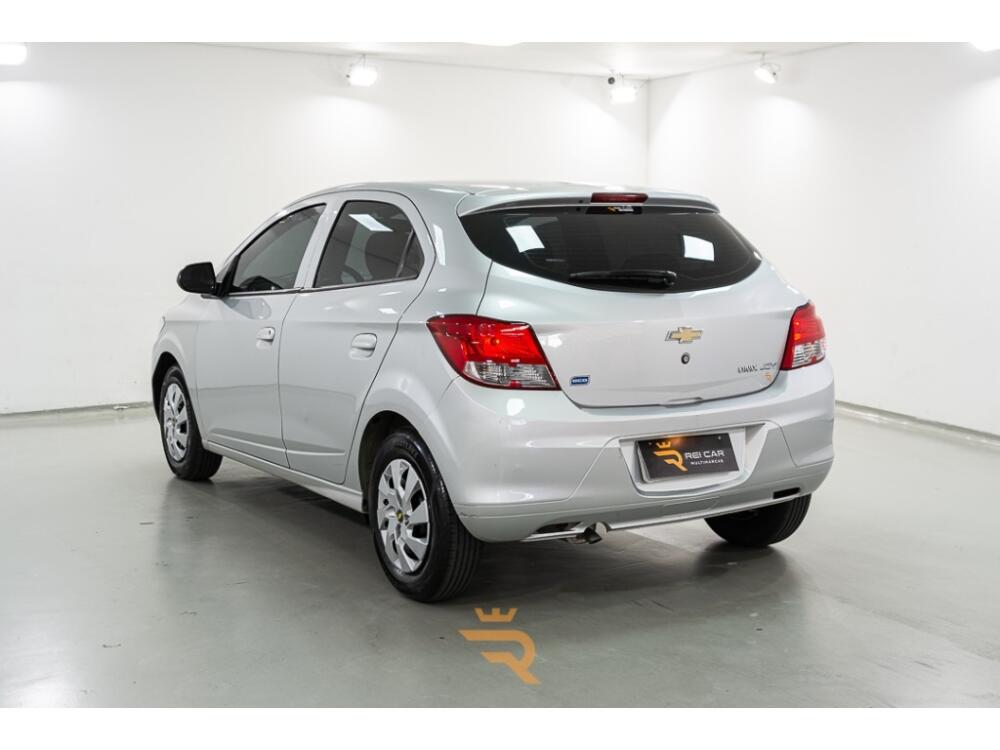 Chevrolet Onix Hatch