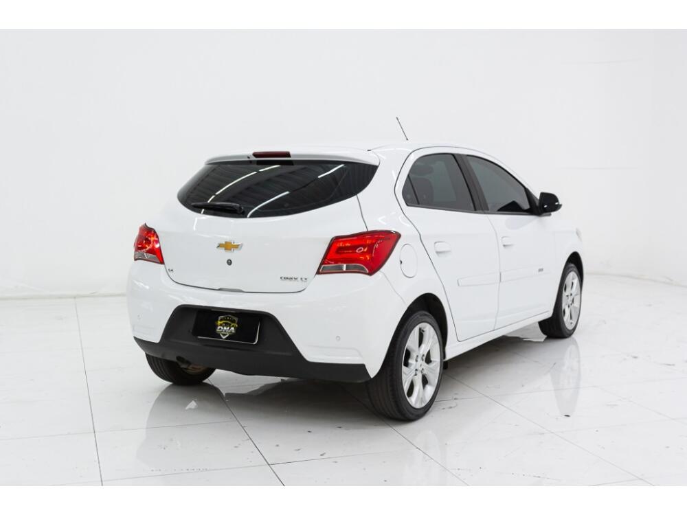 Chevrolet Onix Hatch