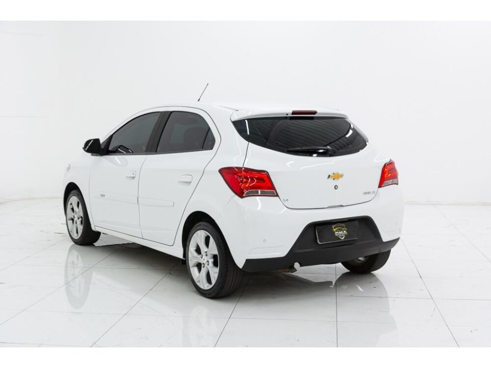 Chevrolet Onix Hatch