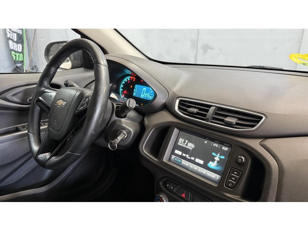 Chevrolet Onix Hatch