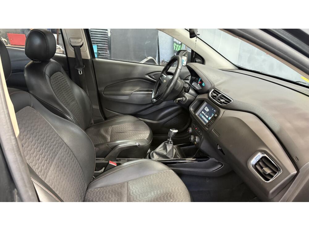 Chevrolet Onix Hatch