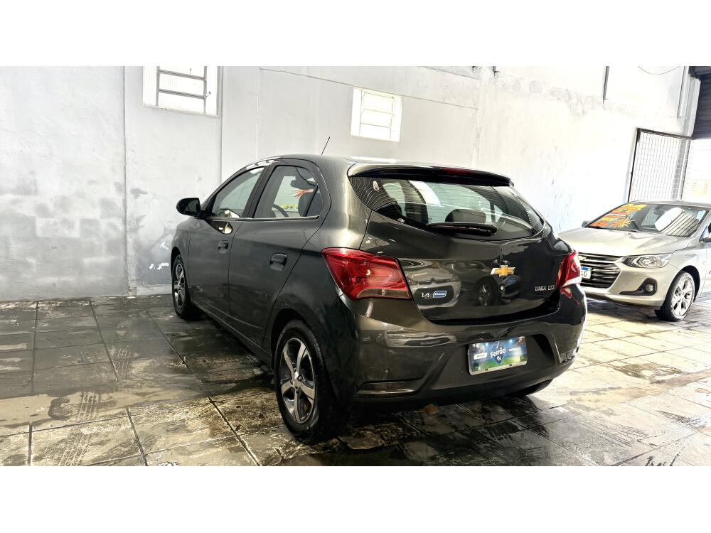 Chevrolet Onix Hatch