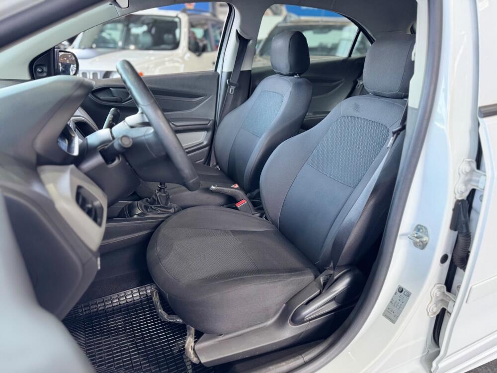 Chevrolet Onix Hatch