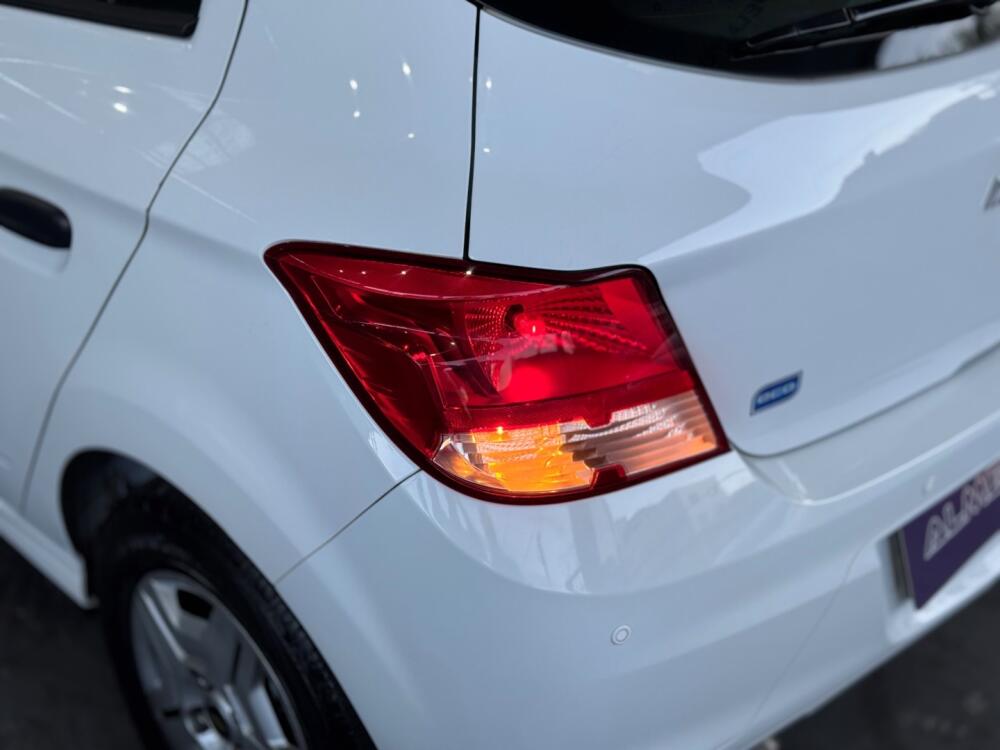 Chevrolet Onix Hatch