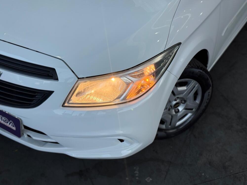 Chevrolet Onix Hatch