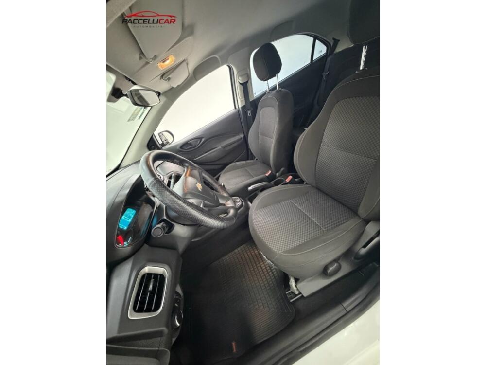 Chevrolet Onix Hatch