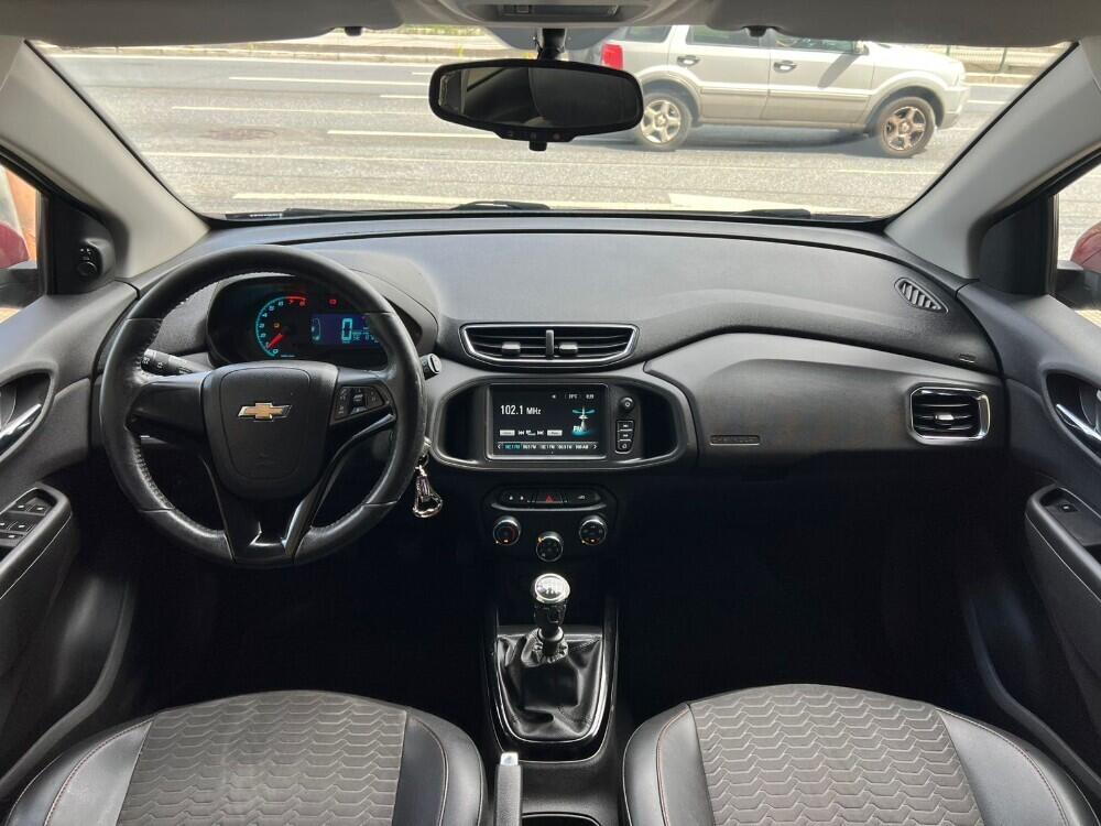 Chevrolet Onix Hatch