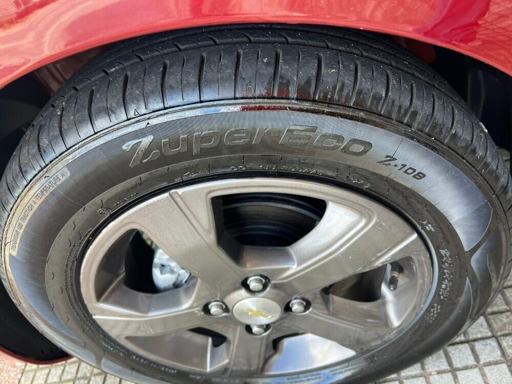 Chevrolet Onix Hatch