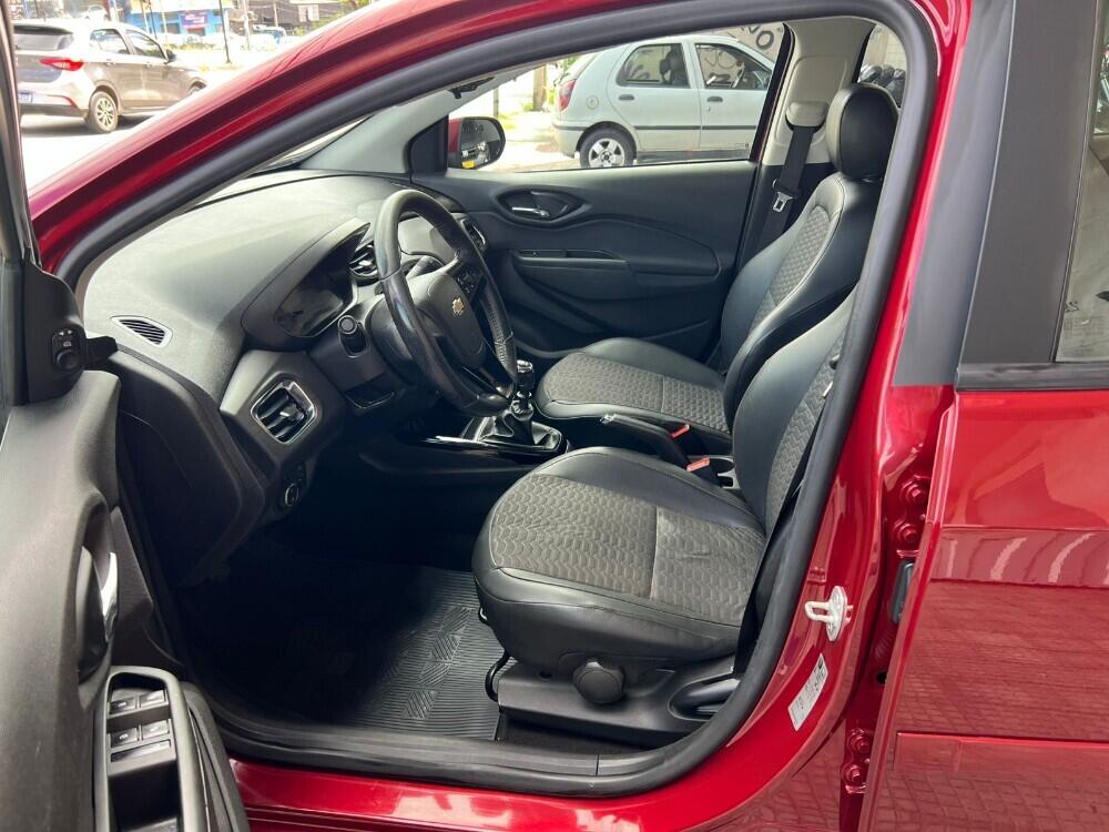Chevrolet Onix Hatch