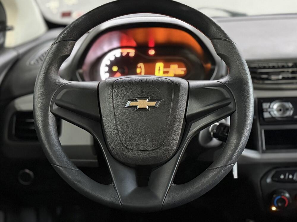 Chevrolet Onix Hatch