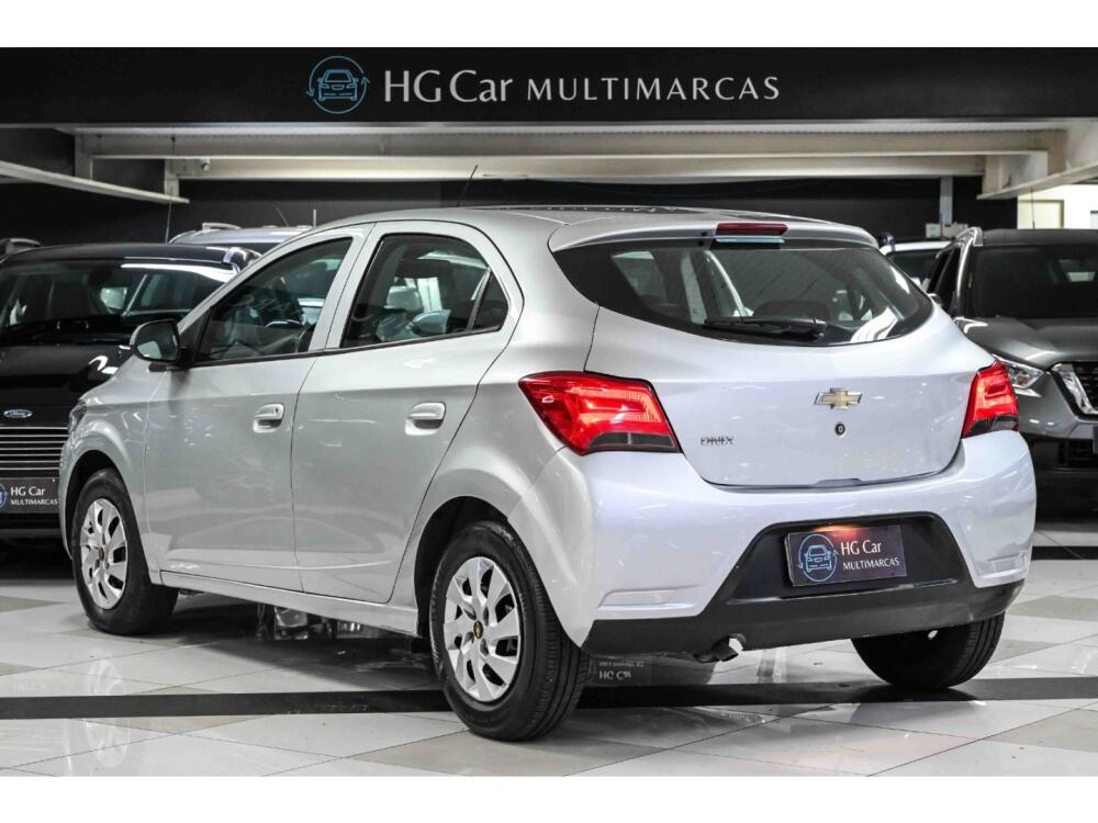 Chevrolet Onix Hatch
