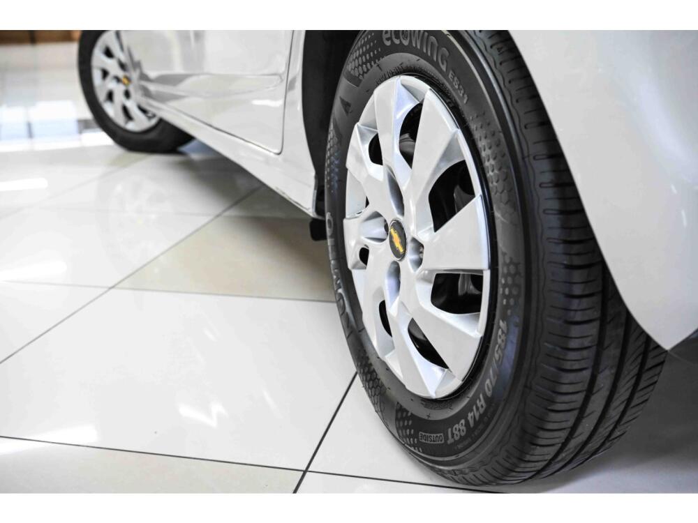 Chevrolet Onix Hatch