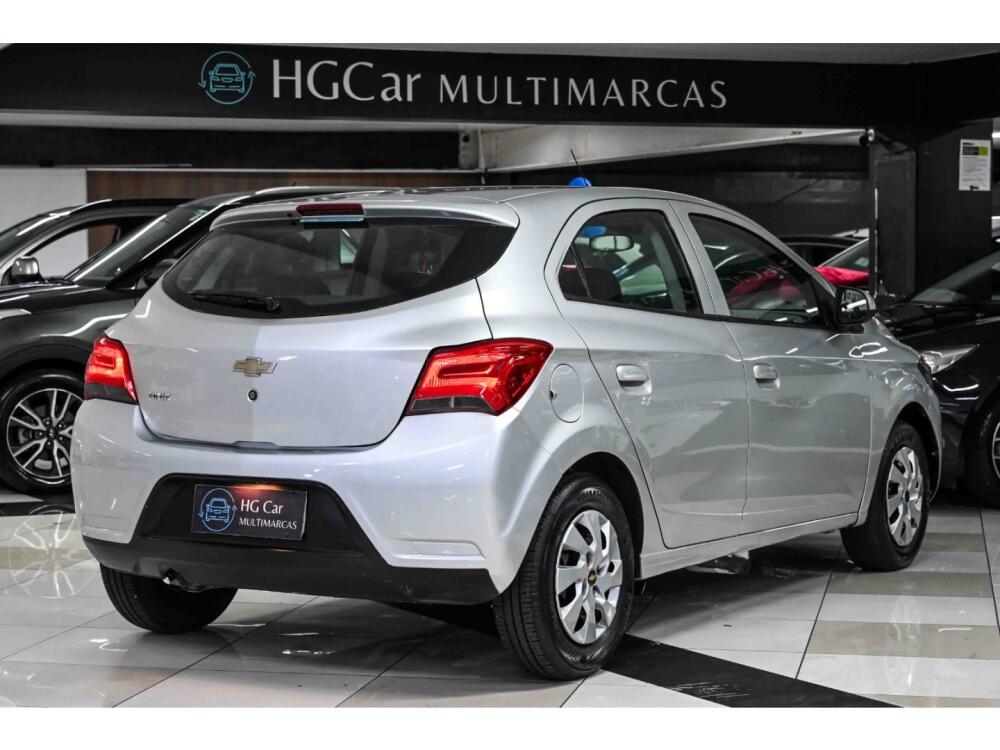 Chevrolet Onix Hatch