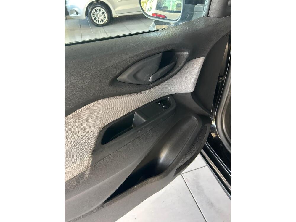 Chevrolet Onix Hatch
