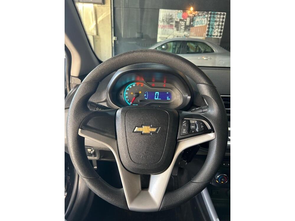 Chevrolet Onix Hatch