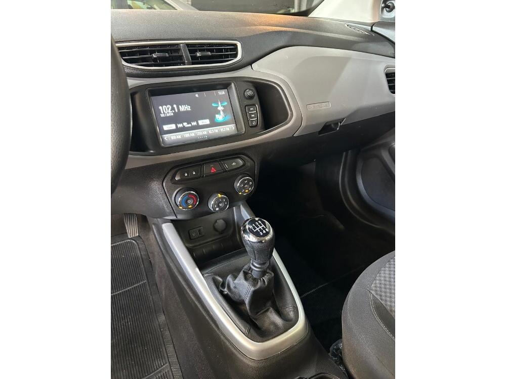 Chevrolet Onix Hatch
