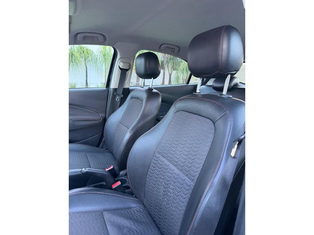 Chevrolet Onix Hatch