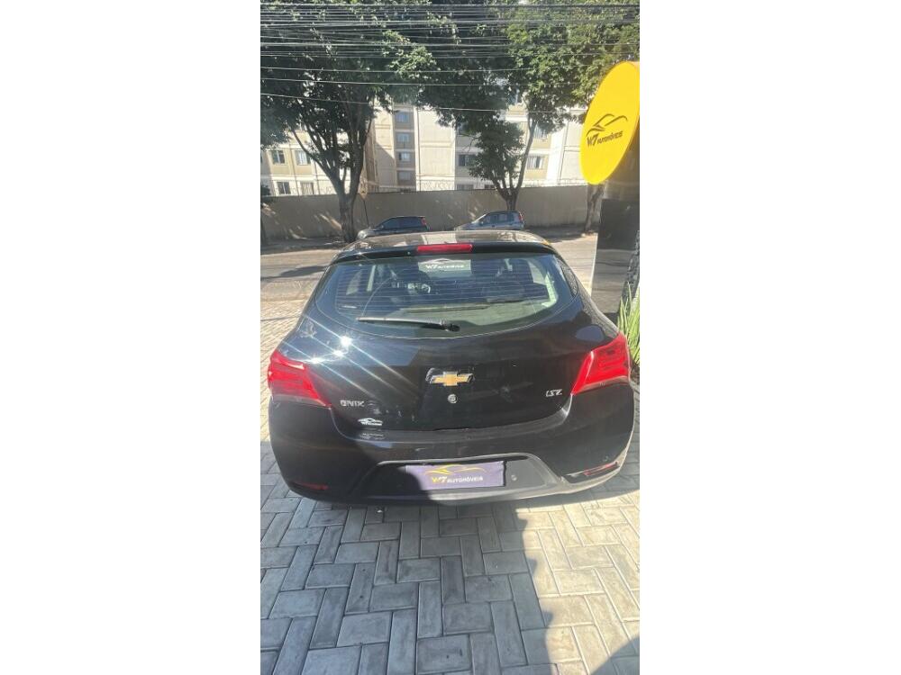 Chevrolet Onix Hatch
