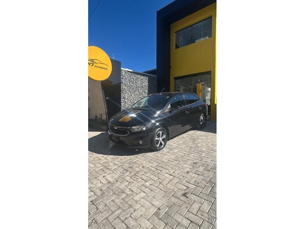 Chevrolet Onix Hatch