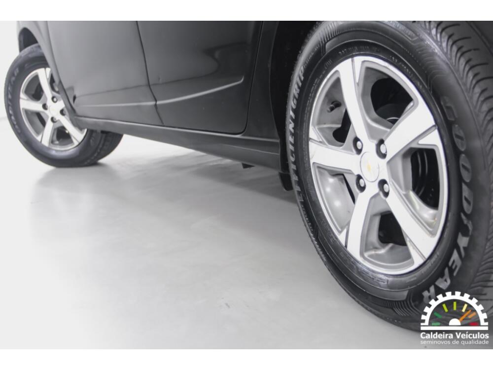 Chevrolet Onix Hatch