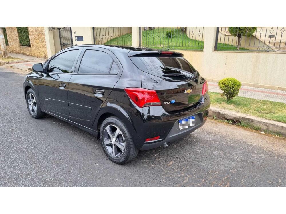 Chevrolet Onix Hatch