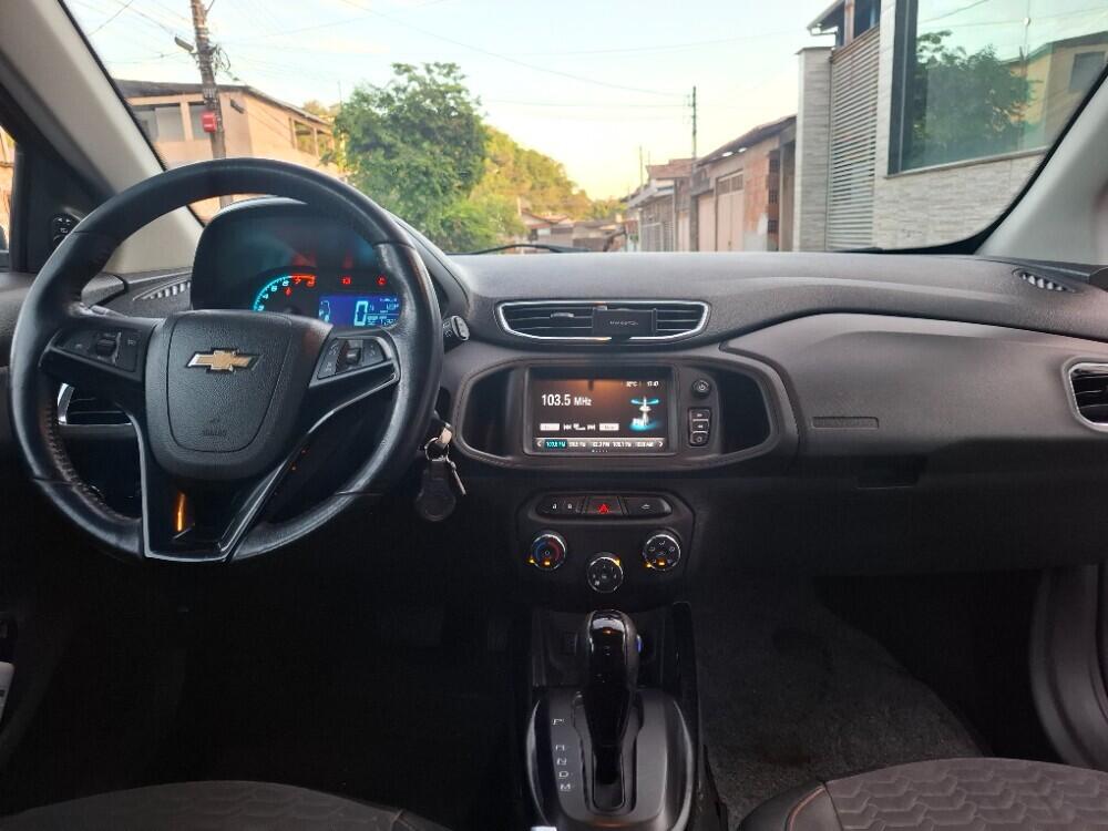Chevrolet Onix Hatch