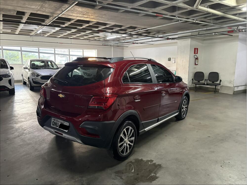 Chevrolet Onix Hatch