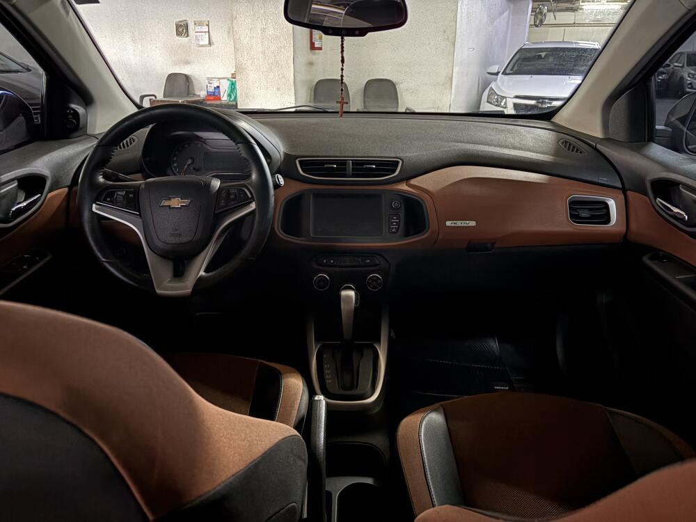 Chevrolet Onix Hatch