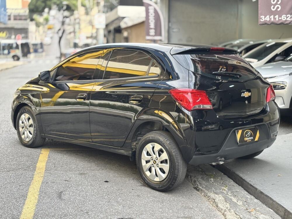 Chevrolet Onix Hatch