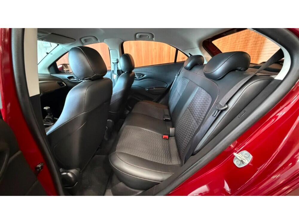 Chevrolet Onix Hatch