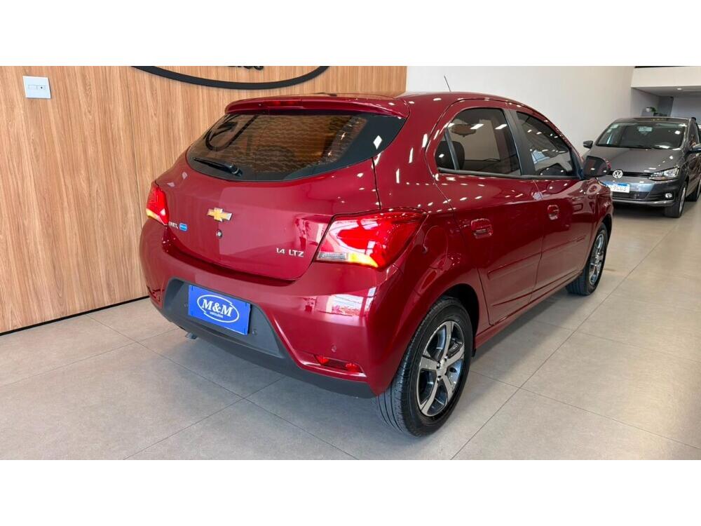 Chevrolet Onix Hatch