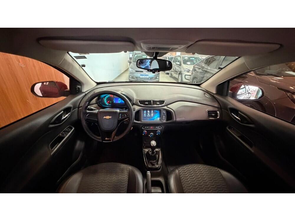 Chevrolet Onix Hatch