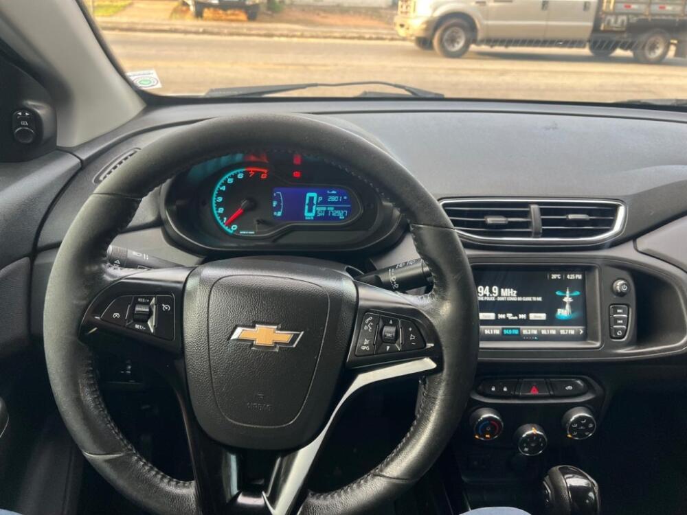 Chevrolet Onix Hatch