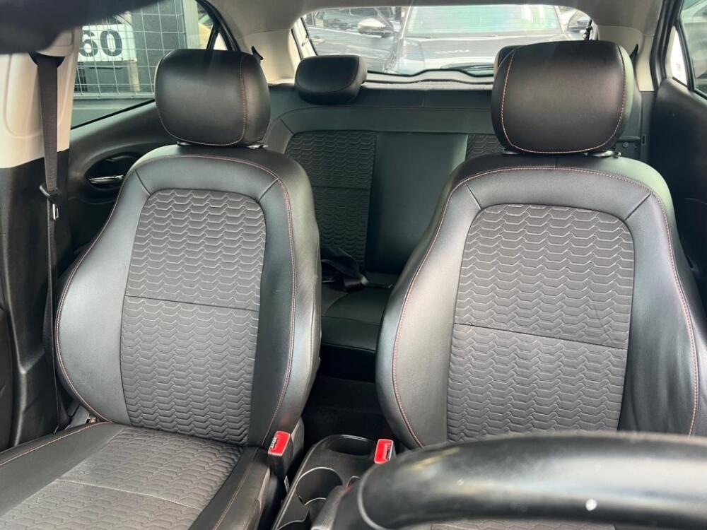 Chevrolet Onix Hatch