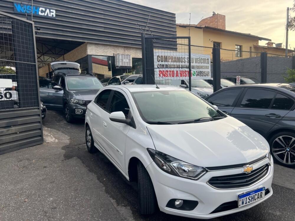 Chevrolet Onix Hatch
