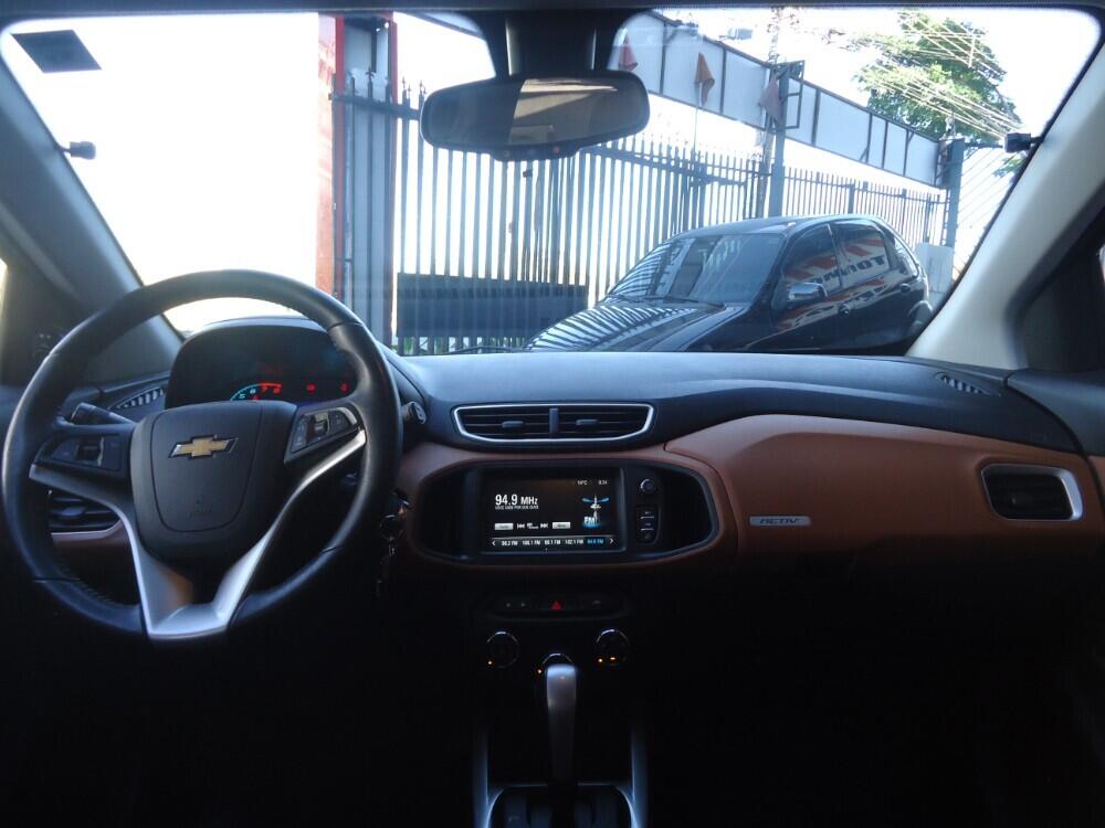 Chevrolet Onix Hatch
